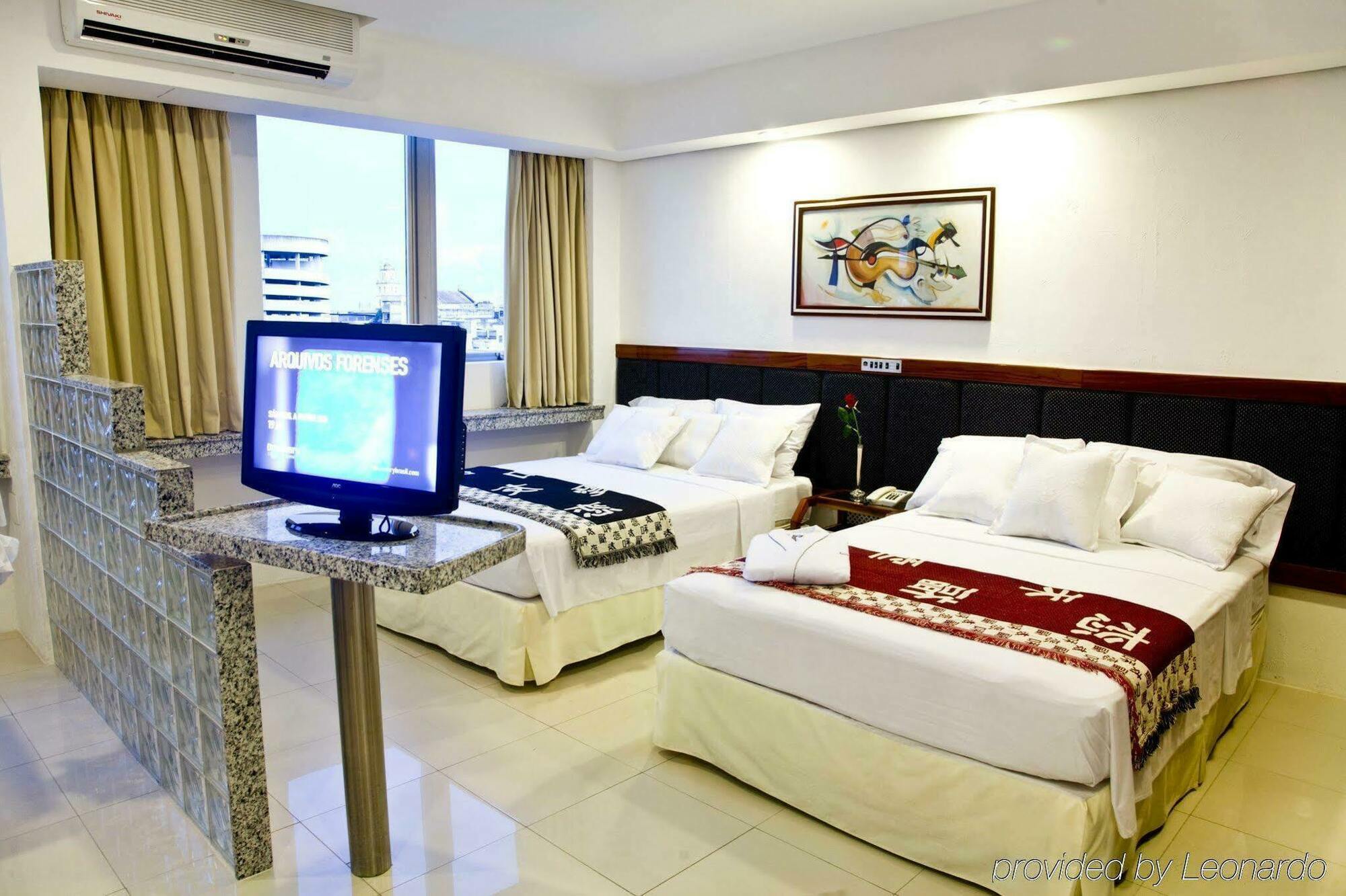Lord Manaus Hotel Room photo